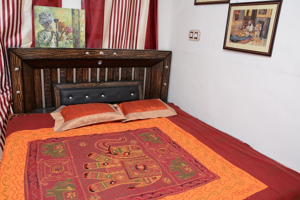 Karina Art Home Stay Bikaner Exteriör bild