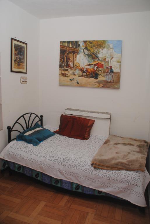 Karina Art Home Stay Bikaner Rum bild